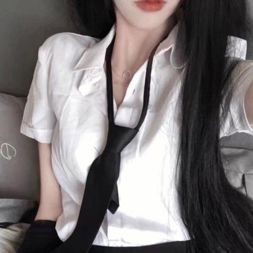 商谍